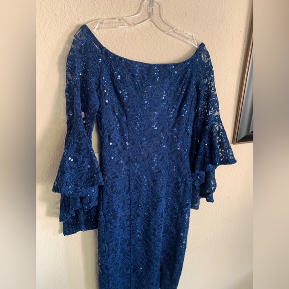 Off Shoulder Lace Sequined Sleeve Detail Dress - Picture 5 of 15